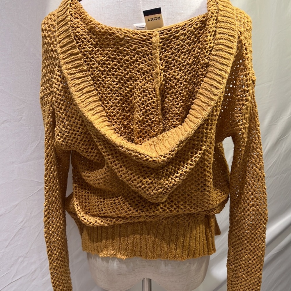 Fun orange/mustard colored Roxy knit lightweight cardigan, size xs - Picture 3 of 4